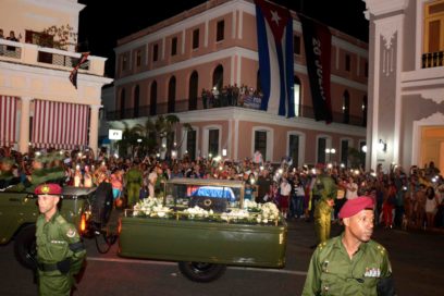 Cienfuegos: Caravana y homenaje en una noche inolvidable