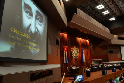 Tributo a Fidel inicia sesiones del Parlamento cubano