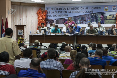 La atención al hombre, clave en el socialismo