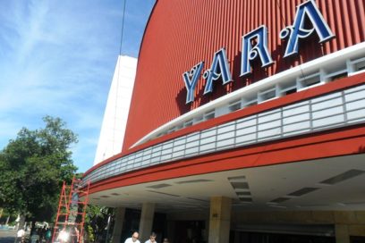 Lleven abrigo al cine Yara