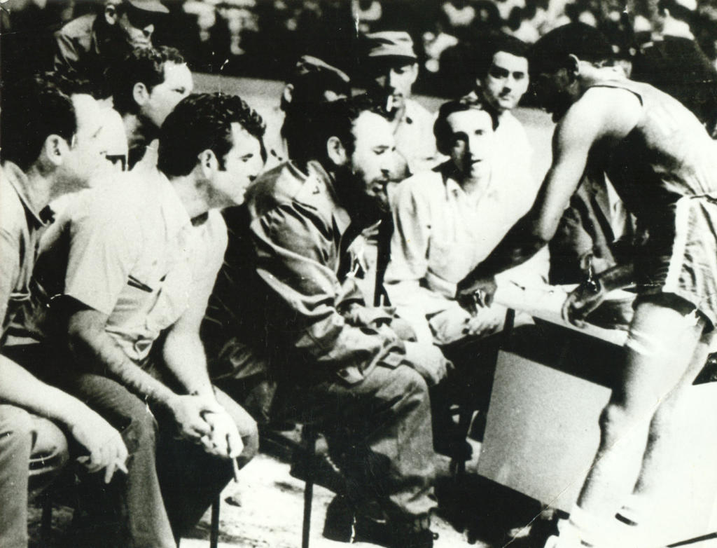 Fidel Castro presenció las jornadas del I Campeonato Mundial de Boxeo, en La Habana 1974.