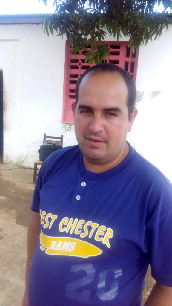 Leosbel García Pérez aseguró que los trabajadores del Centro de Elaboración garantizan el diario abasto a la población.