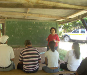 Leonela Relys Díaz, la destacada pedagoga cubana que puso en práctica el método de alfabetización Yo sí puedo, mediante el cual han aprendido a leer y escribir millones de personas en el mundo, fue una de las alfabetizadoras del año 1961.