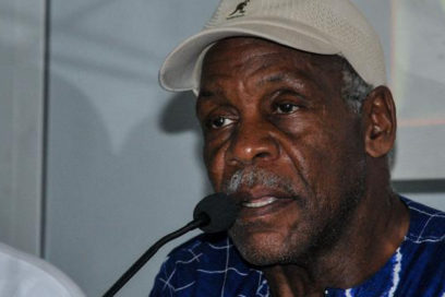 Danny Glover condena el bloqueo de Estados Unidos a Cuba