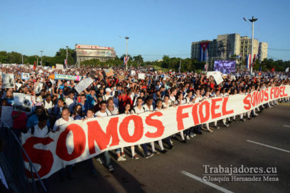 Presidió Raúl desfile militar y marcha patriótica (+ Fotos)