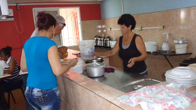 El trabajador primero, la producción después