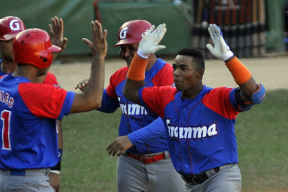 Out 27: ¡Y Granma hizo historia!