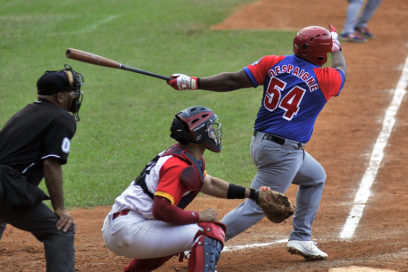 Out 27: Despaigne y Blanco, primeros héroes