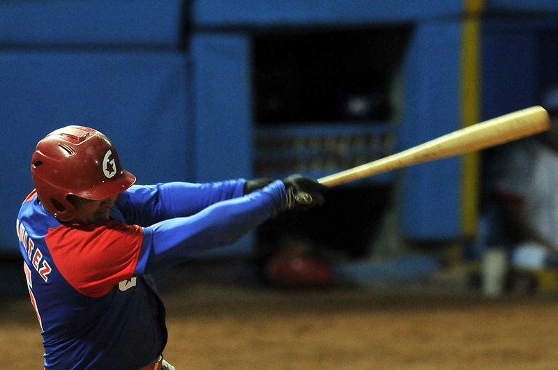 Carlos Benítez empujó dos carreras, a la postre decisivas. Foto: José Raúl Rodríguez Robleda