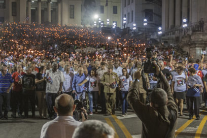 La marcha iluminada de Martí y Fidel (+ fotos)