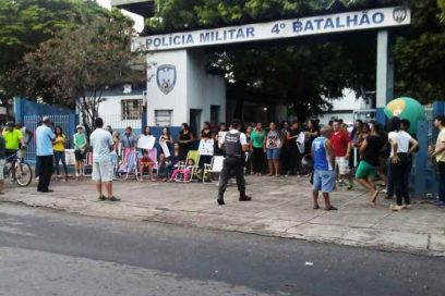 Policías brasileños en huelga