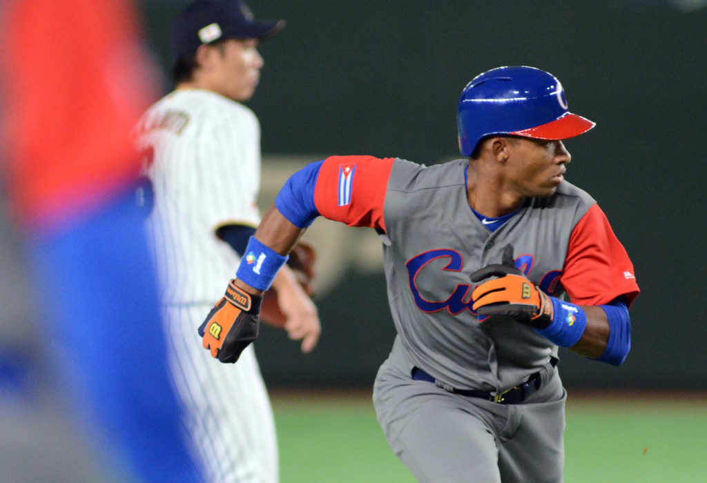 Yoelkis Céspedes, impresionante en su debut en Clásicos Mundiales. foto: Ricardo López Hevia.Yoelkis Céspedes, impresionante en su debut en Clásicos Mundiales. foto: Ricardo López Hevia.