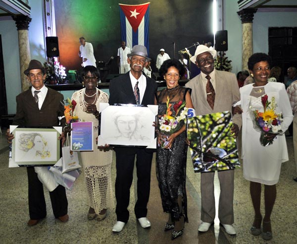 El danzón se enseñoró