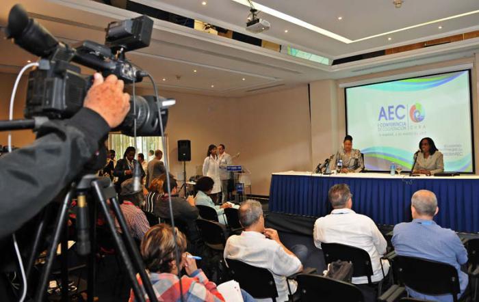 Photo: Jose M. Correa