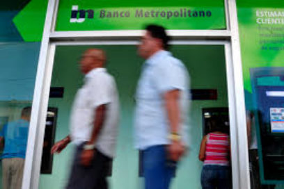 Banco Metropolitano busca clientes para darles dinero