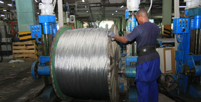 Festejos en importantes industrias cubanas