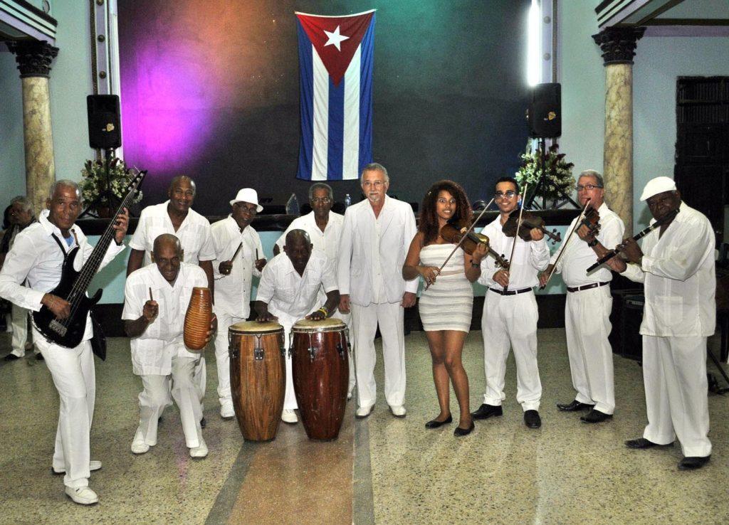 El danzón se enseñoró