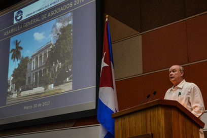 Reitera titular cubano de Comercio necesidad de atraer inversión