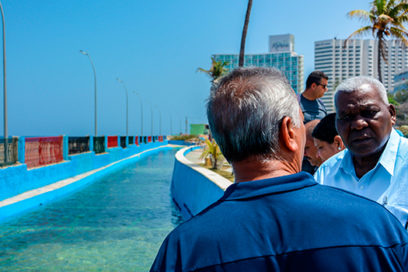 Recorren Lazo y López Acea centros del deporte en La Habana