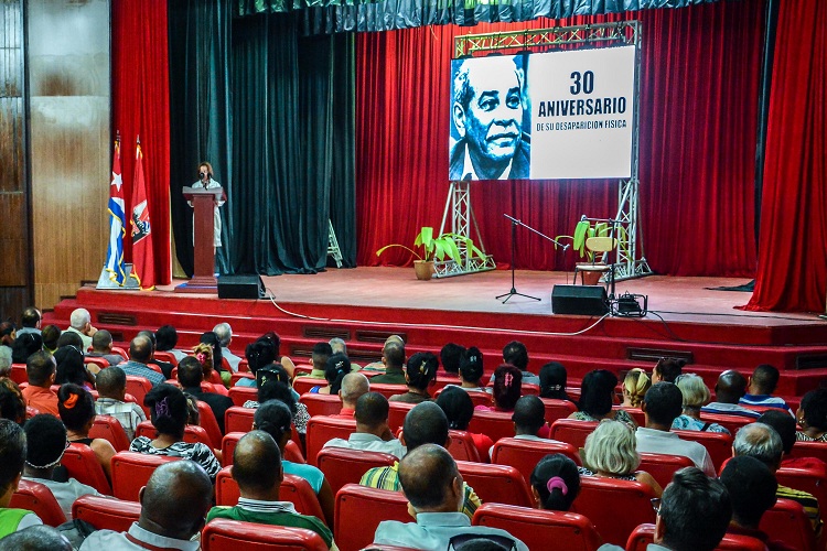 Acto político cultural por el aniversario 30 del fallecimiento del destacado político y dirigente comunista Blas Roca Calderío, realizado en la Escuela Superior del Partido Comunista de Cuba (PCC) Ñico López. Foto: Abel Padrón Padilla
