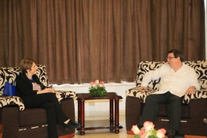 Canciller cubano recibe a Relatora Especial de la ONU sobre la trata de personas