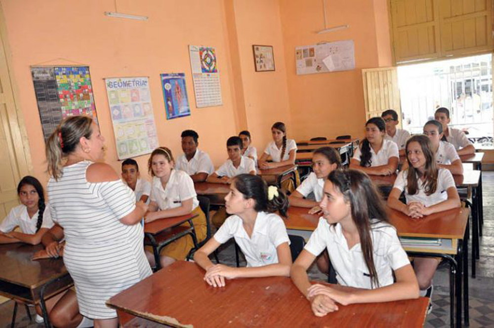 Las aulas de la escuela secundaria Rafael Espinosa quedaron en excelentes condiciones para desarrollar el proceso docente -educativo. Foto: Efraín Cedeño.