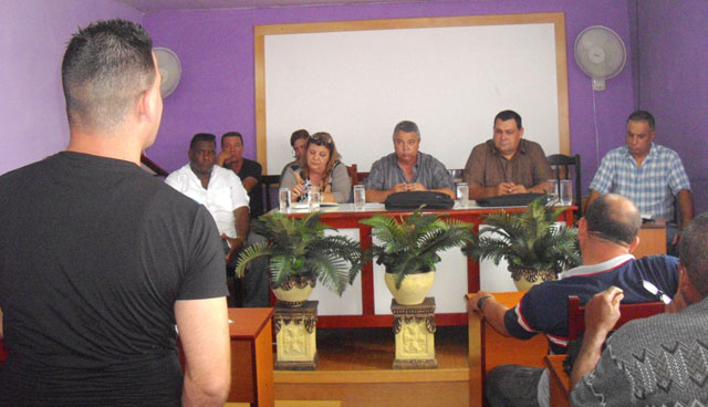 Hubo consenso en el pleno de que la tarea estratégica del movimiento sindical avileño consiste en fortalecer la política de cuadros. Foto: José Luis Martínez Alejo