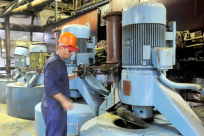 Azucareros al frente del desfile junto al Che