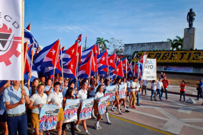 Realizada caminata  Primero de Mayo-Girón en Santa Clara