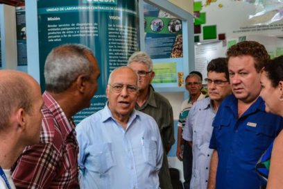 Califica Cabrisas cita de negocios como vital para la economía