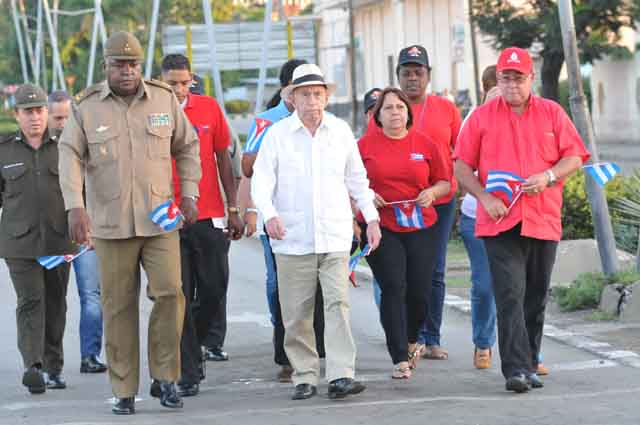 Desfile Primero de Mayo en Santiago de Cuba