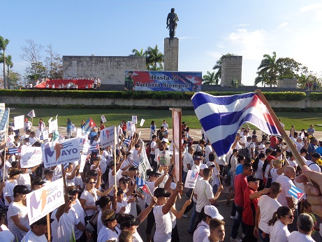 Desfile en la Plaza de la Revolución Ernesto Guevara