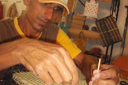 Industrias locales: retroceso con prisa