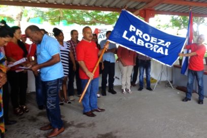Otorgan bandera Proeza Laboral a Acinox-Las Tunas