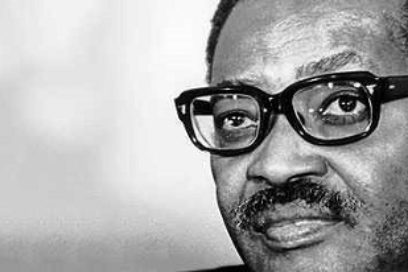 Homenaje a Agostinho Neto