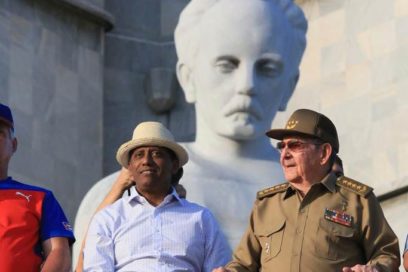 Raul Castro presides over May Day march in Havana