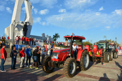 El desfile del Primero de Mayo a lo camagüeyano