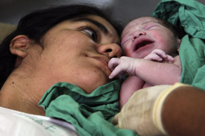 Saludo a las madres cubanas