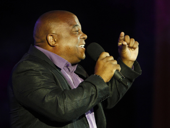 Waldo Mendoza presentará su disco-libro “Época de amar” en el Karl Marx