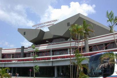Expertos regionales de aviación en Cuba