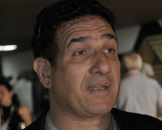 La perspicacia de un autor: construir el mundo en nuevas lecturas