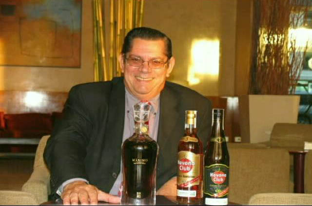 Un brindis por Navarro