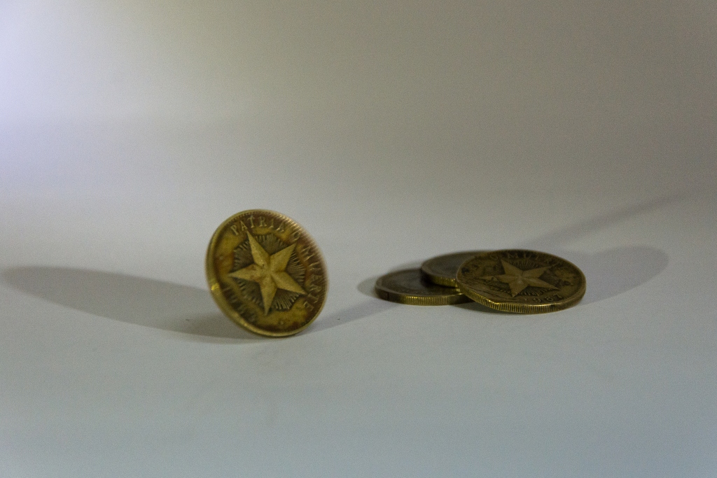 Tener solo cuatro pesos en el bolsillo, a todos le duele, por eso producir y trabajar es lo que toca. Foto: Leandro Armando Pérez Pérez