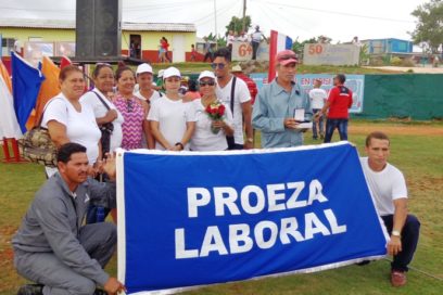 Reconocen a trabajadores y colectivos destacados de Baracoa y Maisí