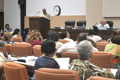 A debate la transportación de pasajeros en el país