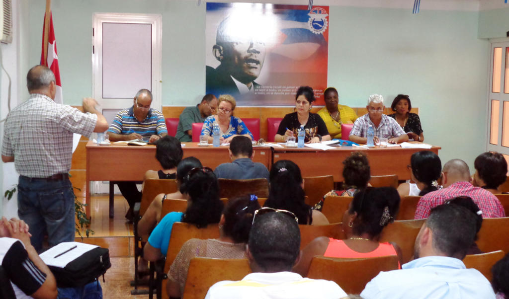 Subrayan en pleno de la CTC en Cienfuegos necesidad de priorizar labor sindical en la base