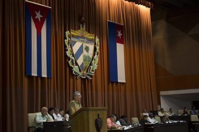 Raúl Castro: Enfrentemos los nuevos retos con la fe en la victoria de Fidel