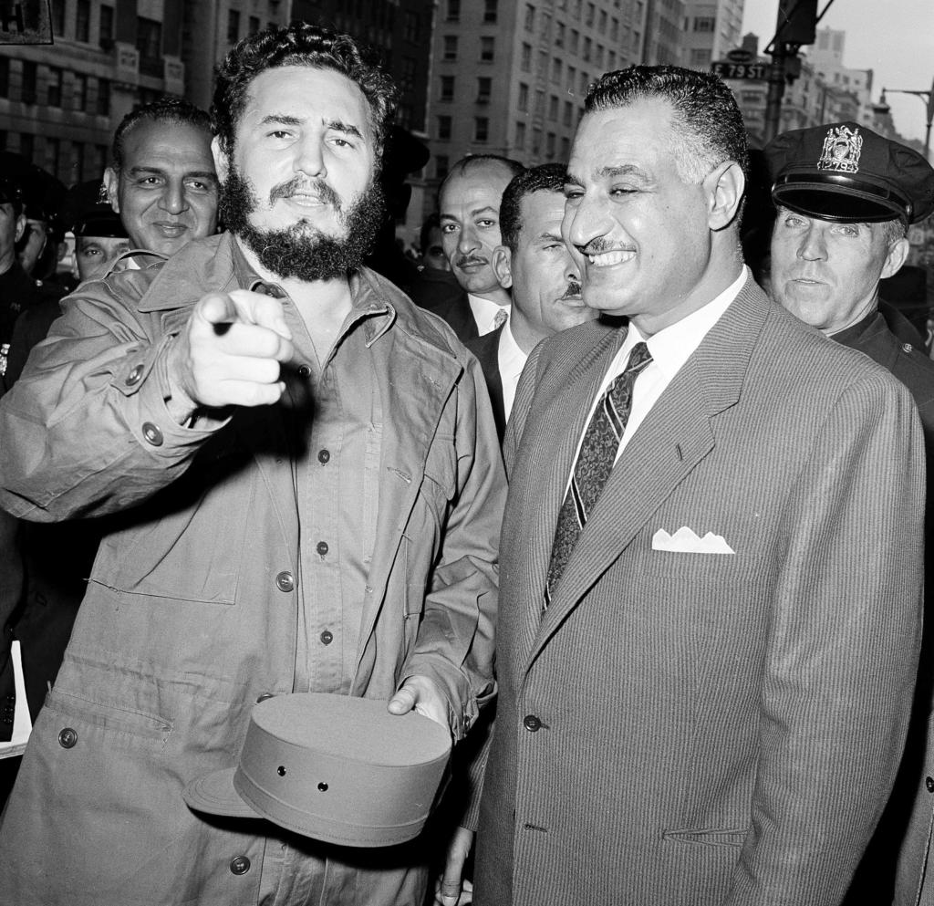 Los líderes Fidel Castro Ruz y Gamal Abdul Nasser se entrevistaron en Nueva York, durante la histórica visita que en 1960 realizara el líder cubano a esa ciudad. Foto: AP