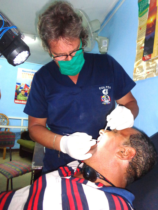 El servicio estomatológico entre las principales atenciones en el centro laboral. Foto: José Luis Martínez Alejo