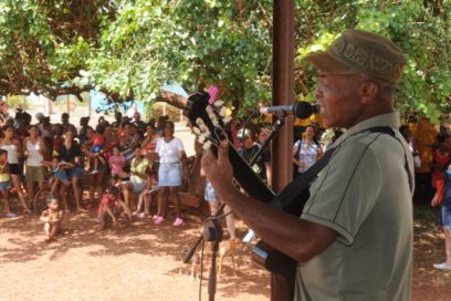 Cruzada literaria juvenil honró a Fidel